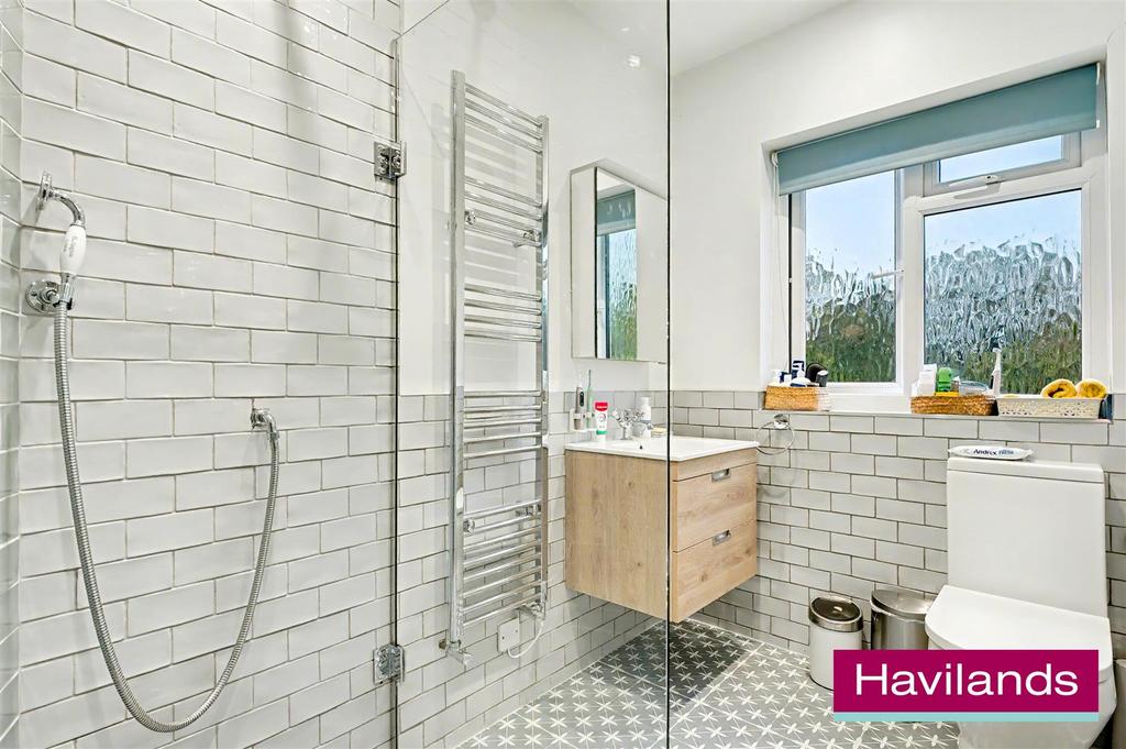 Hoodcote Gardens N21 2 NE-14.jpg