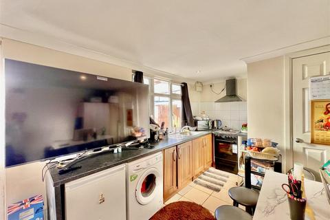 undefined, Clifford Road, Hounslow TW4