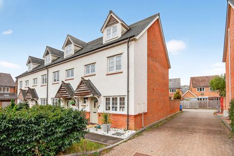 undefined, Bracknell RG12