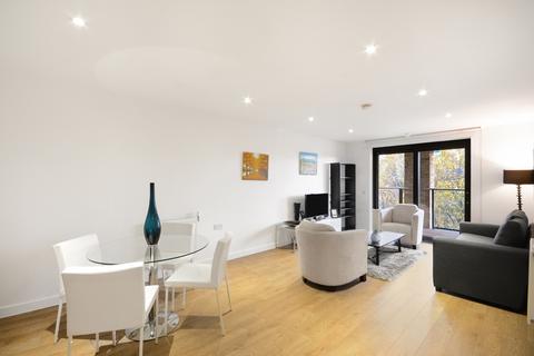 3 bedroom flat to rent, Casson Apartments, Upper North Street E14