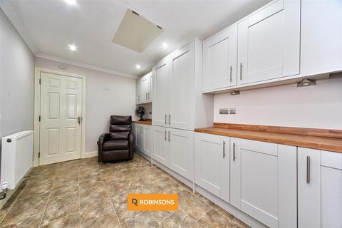 3 bedroom detached house for sale, Nether Grove, Shenley Brook End, Milton Keynes