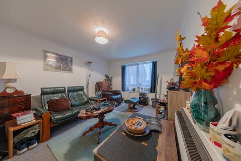 2 bedroom flat for sale, Heathlands Grove, Northfield B31