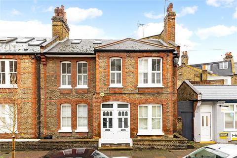 Stanley Grove, London, SW8