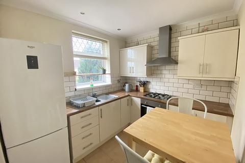 2 bedroom maisonette to rent, West Cross, Westcross Lane