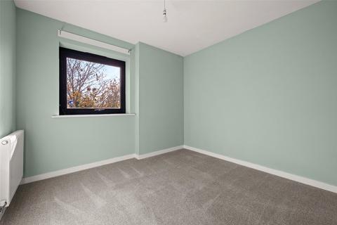 undefined, Mount Lane, Berkshire RG12