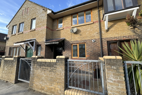 undefined, Apple Road, Leytonstone, London, E11