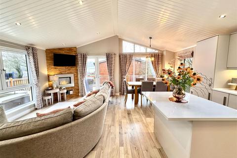 3 bedroom mobile home for sale, Ambleside Road, Windermere LA23