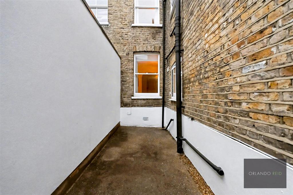 39 Strathleven Road SW2 5 JS-10.jpg