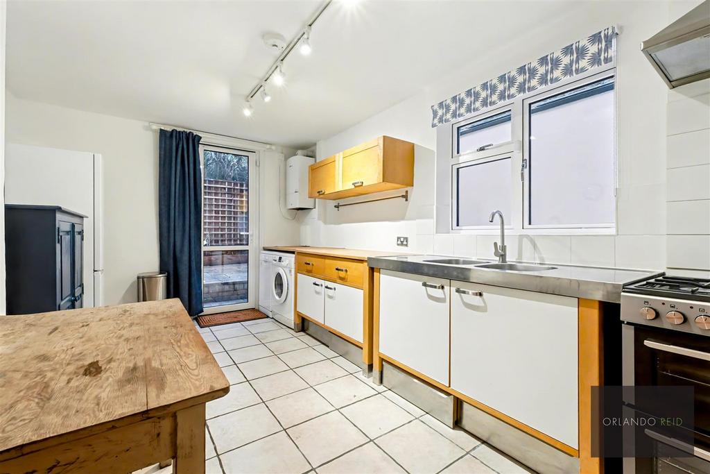 39 Strathleven Road SW2 5 JS-3.jpg
