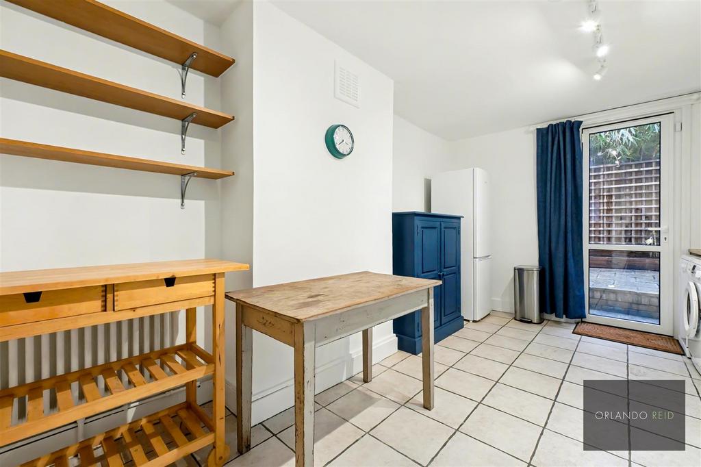 39 Strathleven Road SW2 5 JS-12.jpg