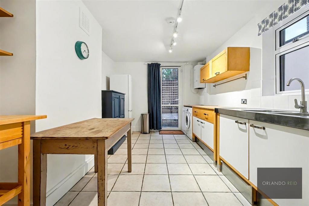 39 Strathleven Road SW2 5 JS-19.jpg