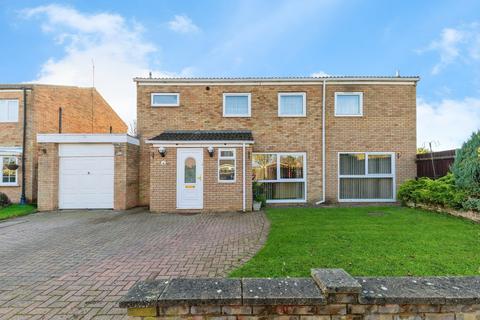 Kessingland Avenue, Stevenage SG1