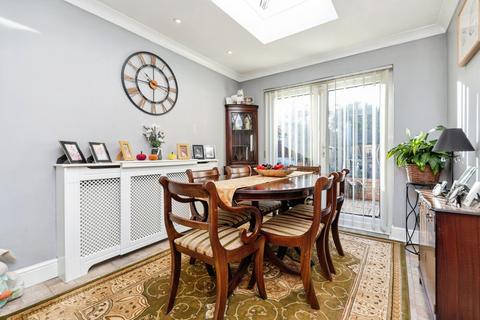 undefined, Kessingland Avenue, Stevenage SG1