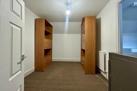 undefined, London, E4