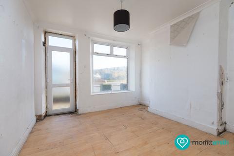 undefined, Penistone Road North, Hillsborough, S6 1QA