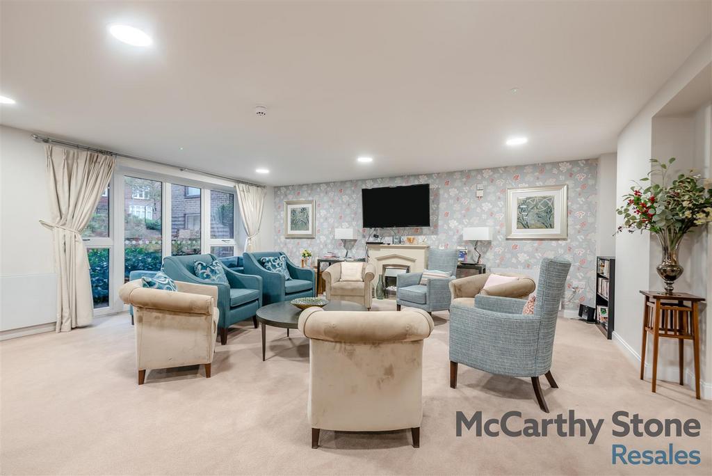8669239-interior17.jpg