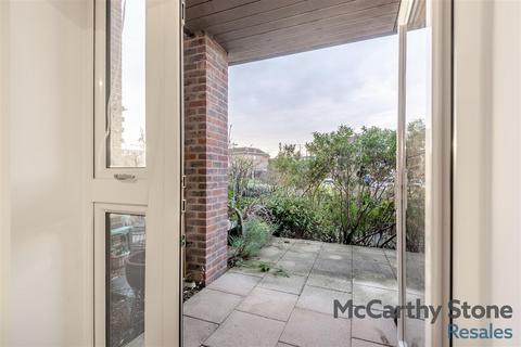 1 bedroom apartment for sale, Austen Place, Lower Turk Street, Alton, Hampshire, GU34 1FZ
