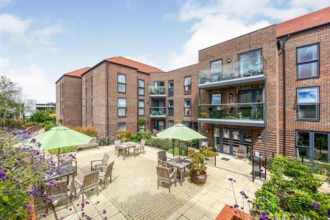 1 bedroom apartment for sale, Austen Place, Lower Turk Street, Alton, Hampshire, GU34 1FZ