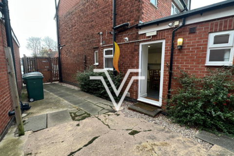 5 bedroom semi-detached house to rent, Charter Avenue, Coventry