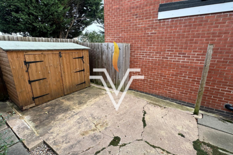5 bedroom semi-detached house to rent, Charter Avenue, Coventry