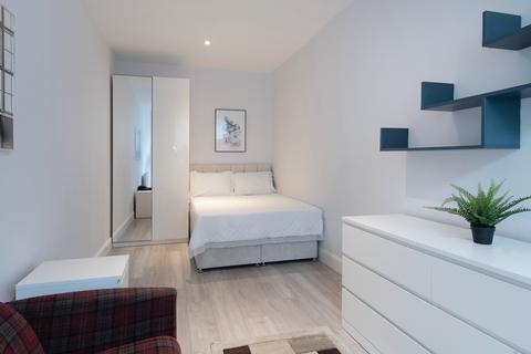 Studio to rent, Lithos Road, London NW3