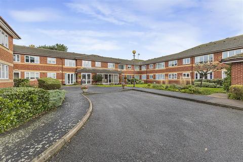2 bedroom retirement property for sale, Roman Court, Borough Green