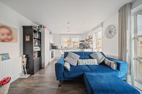 2 bedroom apartment for sale, Western Cross, Kent DA10