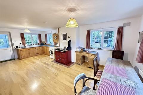 undefined, Talsarn, Lampeter