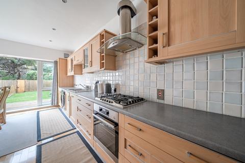 undefined, Kinloch Drive, LONDON NW9