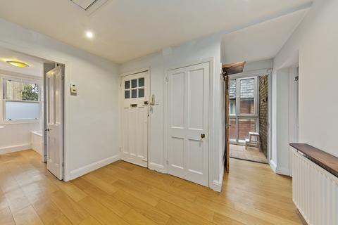 undefined, Kew Road, Kew, Richmond Surrey TW9