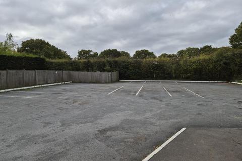 Restaurant to rent, London Rd Hurst Green TN19 7QY