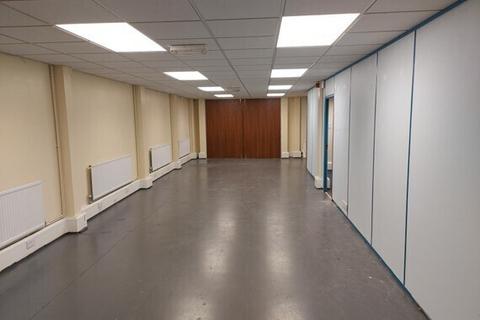 Warehouse to rent, Watery Ln Kemsing TN15 6QY