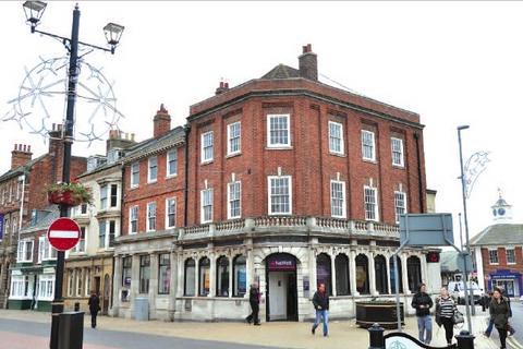 Retail property (high street) to rent, 2-4 King St Bridlington YO15 2DB