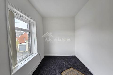 2 bedroom flat to rent, Brewery Lane, Dewsbury