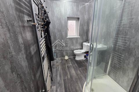 2 bedroom flat to rent, Brewery Lane, Dewsbury