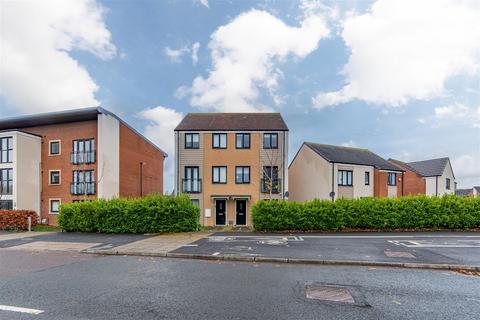 3 bedroom townhouse for sale, Sir Bobby Robson Way, Great Park, NE13