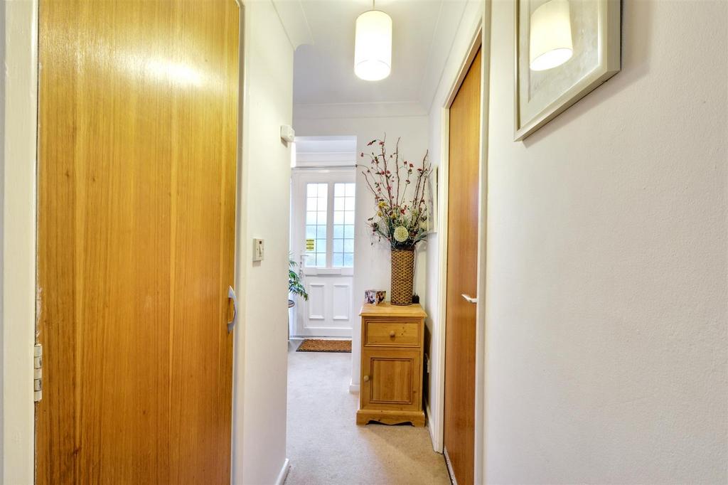 Hallway 1.jpeg