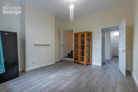3 bedroom house to rent, Earls Court Rd, Harborne, B17 9AH