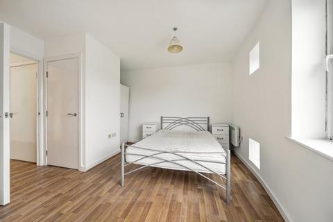 1 bedroom flat to rent, London Road, Kingston Upon Thames, Surrey, KT2