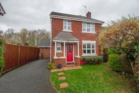 4 bedroom detached house for sale, Golding Close, Loughborough