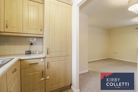 undefined, Huron Road, Turnford, Hertfordshire