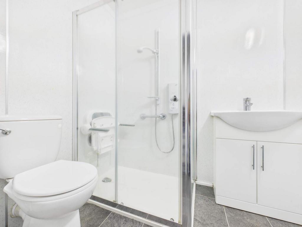 Shower Room/Wc