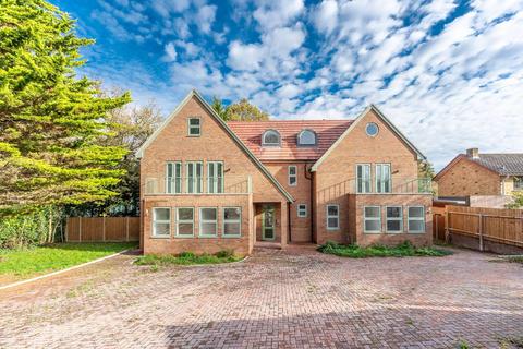 102 West End Lane, Pinner HA5