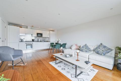 2 bedroom flat to rent, Abbey Road, St John's Wood, London, NW8
