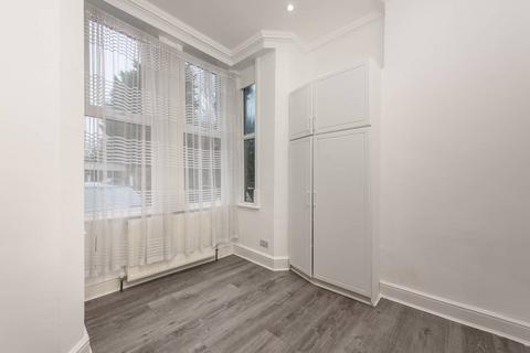 undefined, Sunningfields Road, Hendon, London, NW4