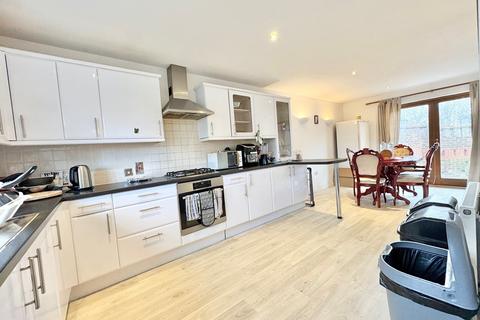 4 bedroom detached house for sale, Goldhawk Road, Monkston Park, Milton Keynes, MK10