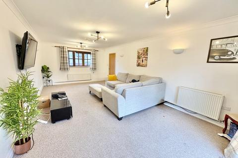 4 bedroom detached house for sale, Goldhawk Road, Monkston Park, Milton Keynes, MK10