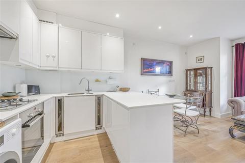 3 bedroom flat for sale - Replingham Road, SW18
