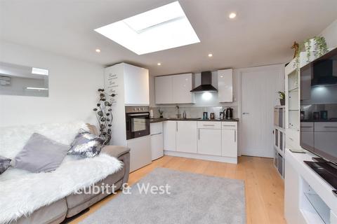 4 bedroom detached bungalow for sale, Deneside, Brighton, East Sussex