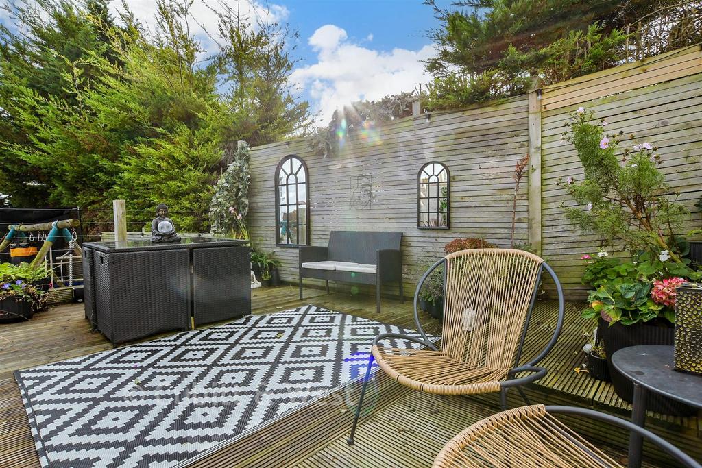 External Lifestyle Photograph
